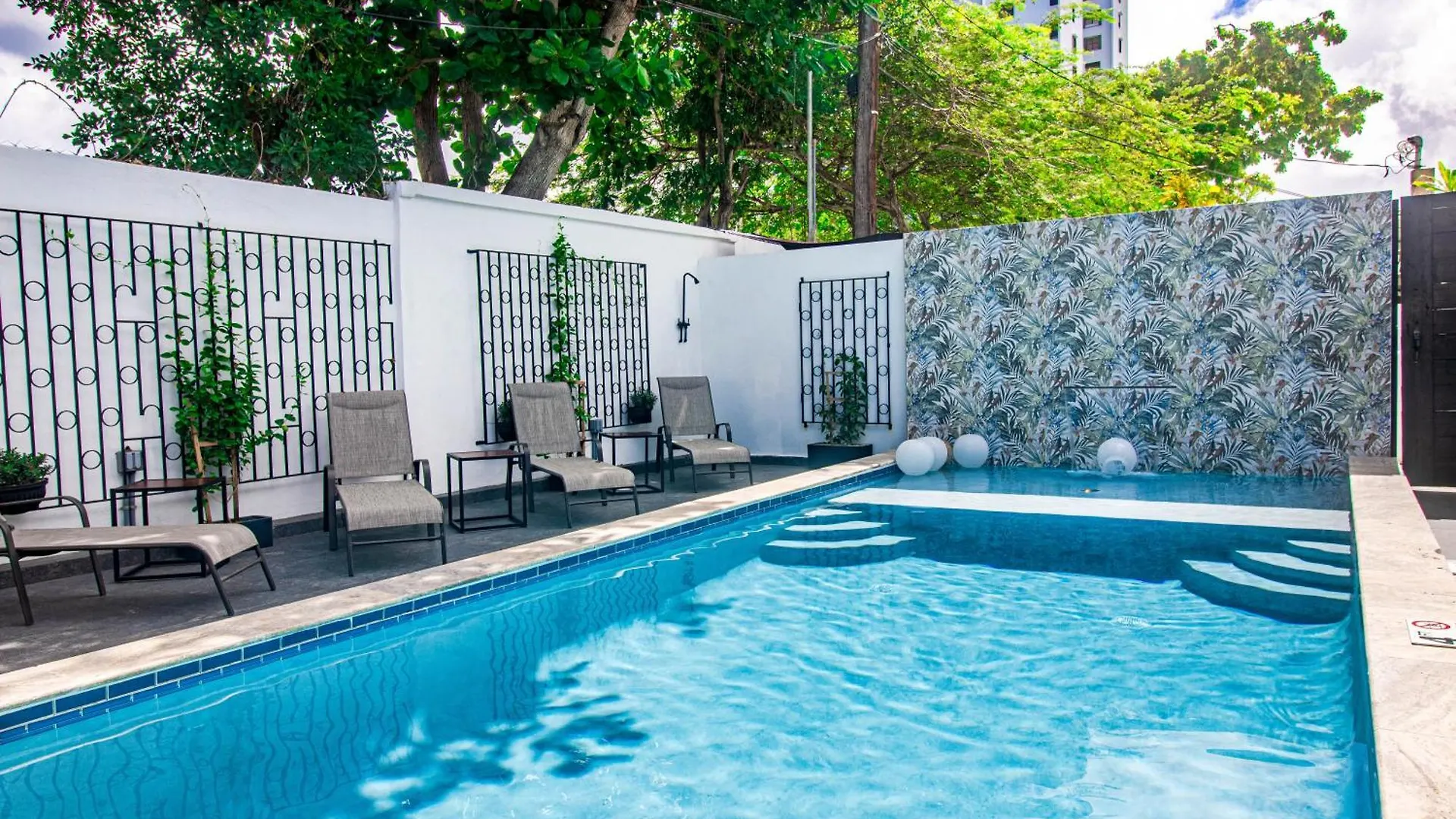 Villa Azure Ocean Park'S Seaside Luxe Retreat San Juan